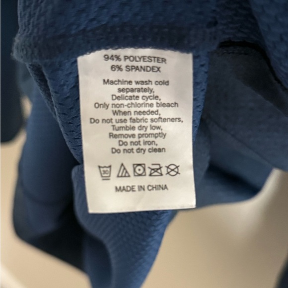 Buki Destination Collection Seattle Performance Pullover - Picture 4 of 5